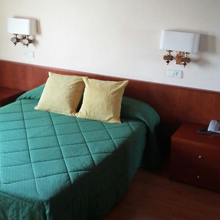Hotel Bon Repos Бельвер-де-Серданья Екстер'єр фото